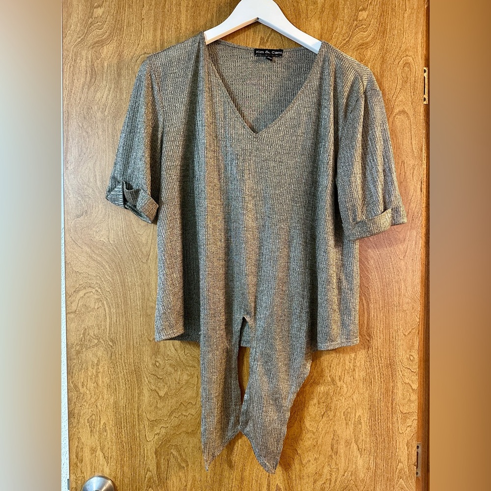 ✨ Kim & Cami Ribbed V-Neck Tunic Top – Size L ✨